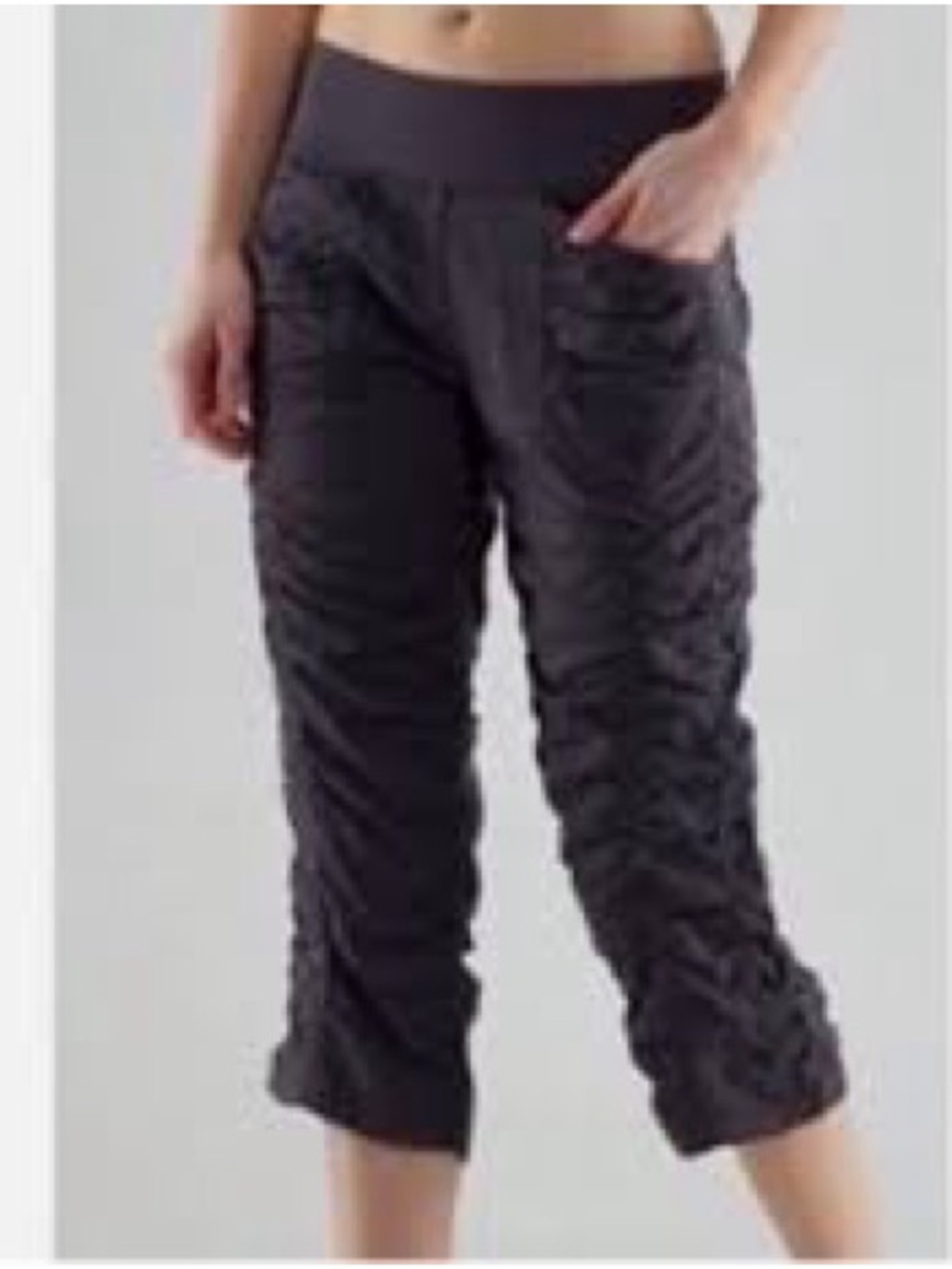 Lululemon Athletica Cool Down Ruched Tencel Crop Pant Black Size 6